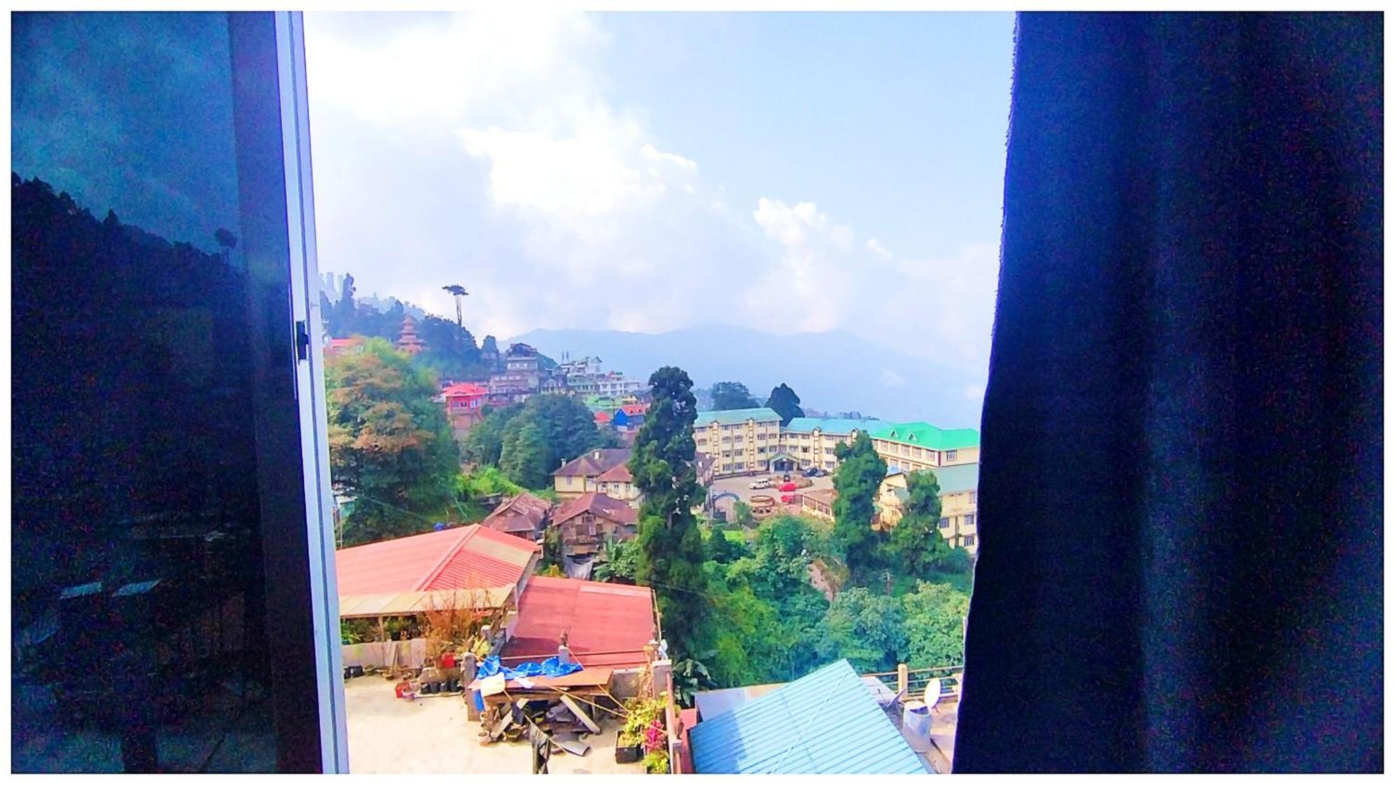 Hotel Premium Pitstop Near Railway Station Best Hotel In Darjeeling Darjeeling  Exterior foto