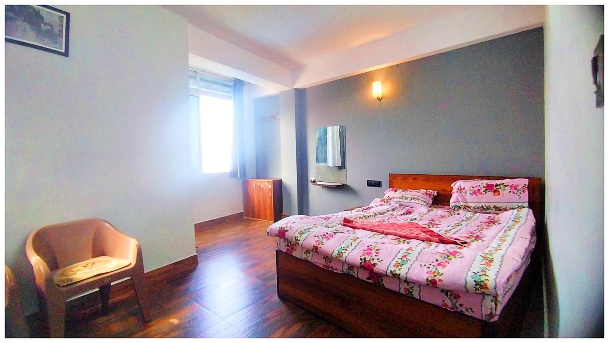 Hotel Premium Pitstop Near Railway Station Best Hotel In Darjeeling Darjeeling  Exterior foto